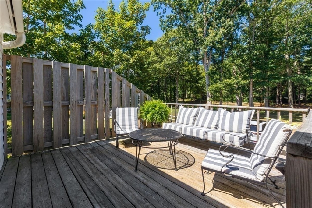 Duxbury, Massachusetts, 02332, United States, 3 Bedrooms Bedrooms, ,1 BathroomBathrooms,Residential,For Sale,1940191