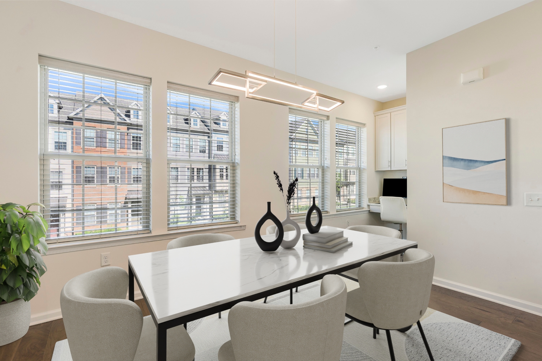  ?Livingston Squire? Townhome Features Flexible Floor Plan - 物件實景