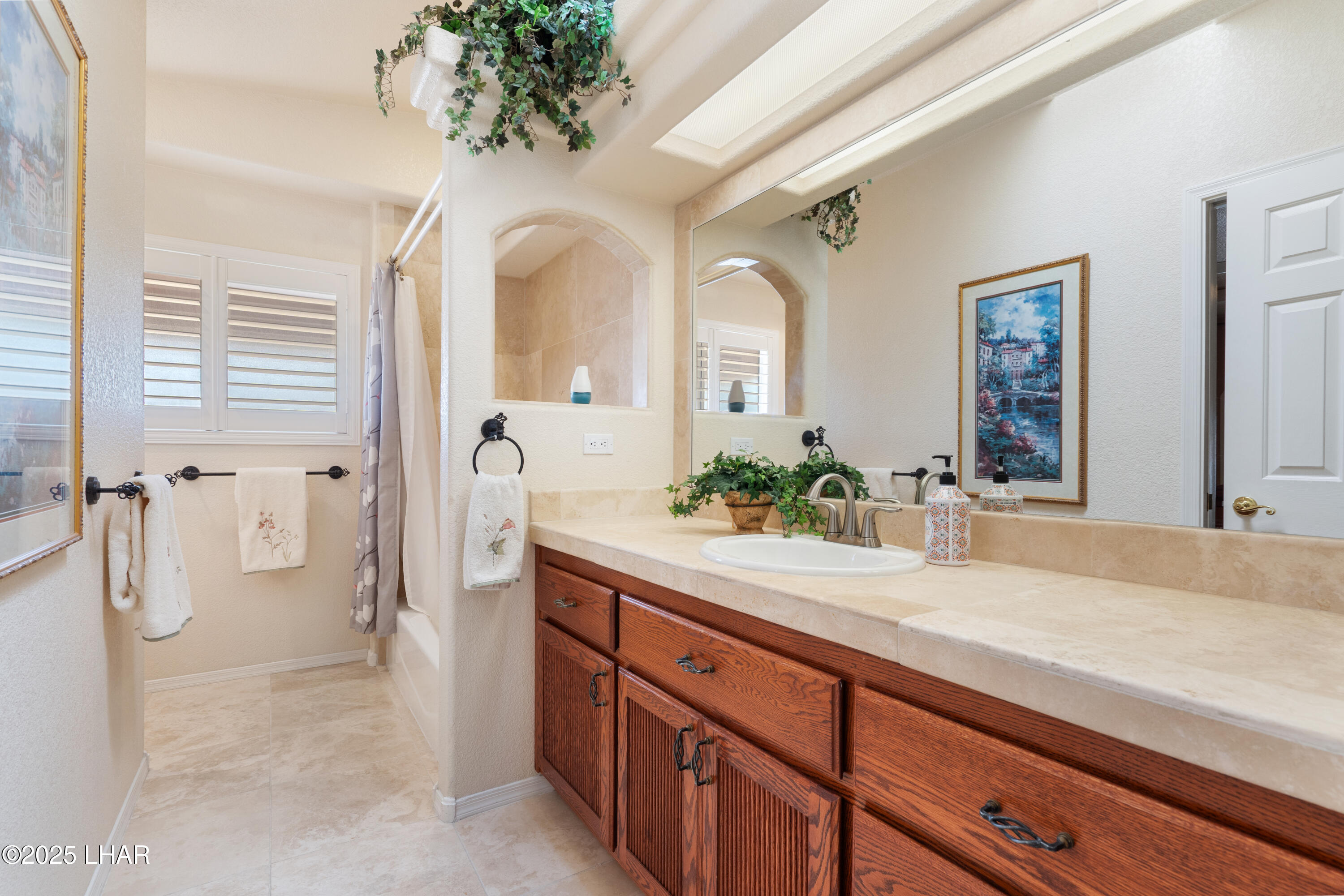 Lake Havasu City, Arizona, 86404, United States, 4 Bedrooms Bedrooms, ,4 BathroomsBathrooms,Residential,For Sale,1818242