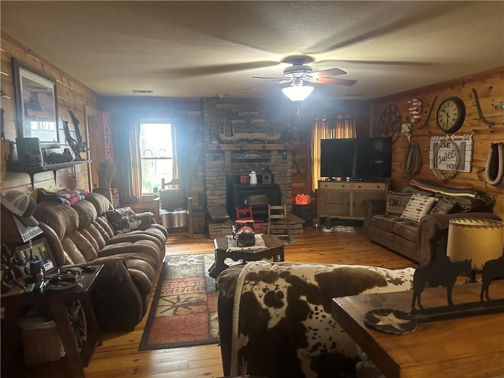 Jasper, Georgia, 30143, United States, 3 Bedrooms Bedrooms, ,1 BathroomBathrooms,Residential,For Sale,1920352