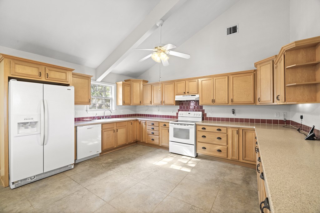 Ingram, Texas, 78025, United States, 4 Bedrooms Bedrooms, ,2 BathroomsBathrooms,Residential,For Sale,1975657