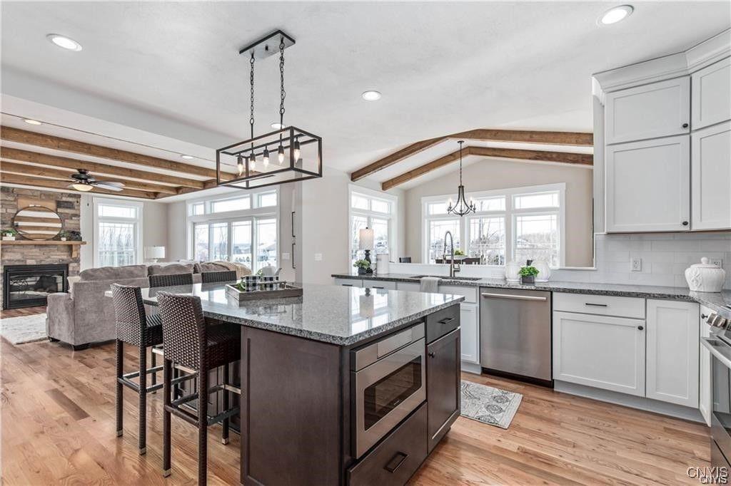 Baldwinsville, New York, 13027, United States, 3 Bedrooms Bedrooms, ,2 BathroomsBathrooms,Residential,For Sale,1786057