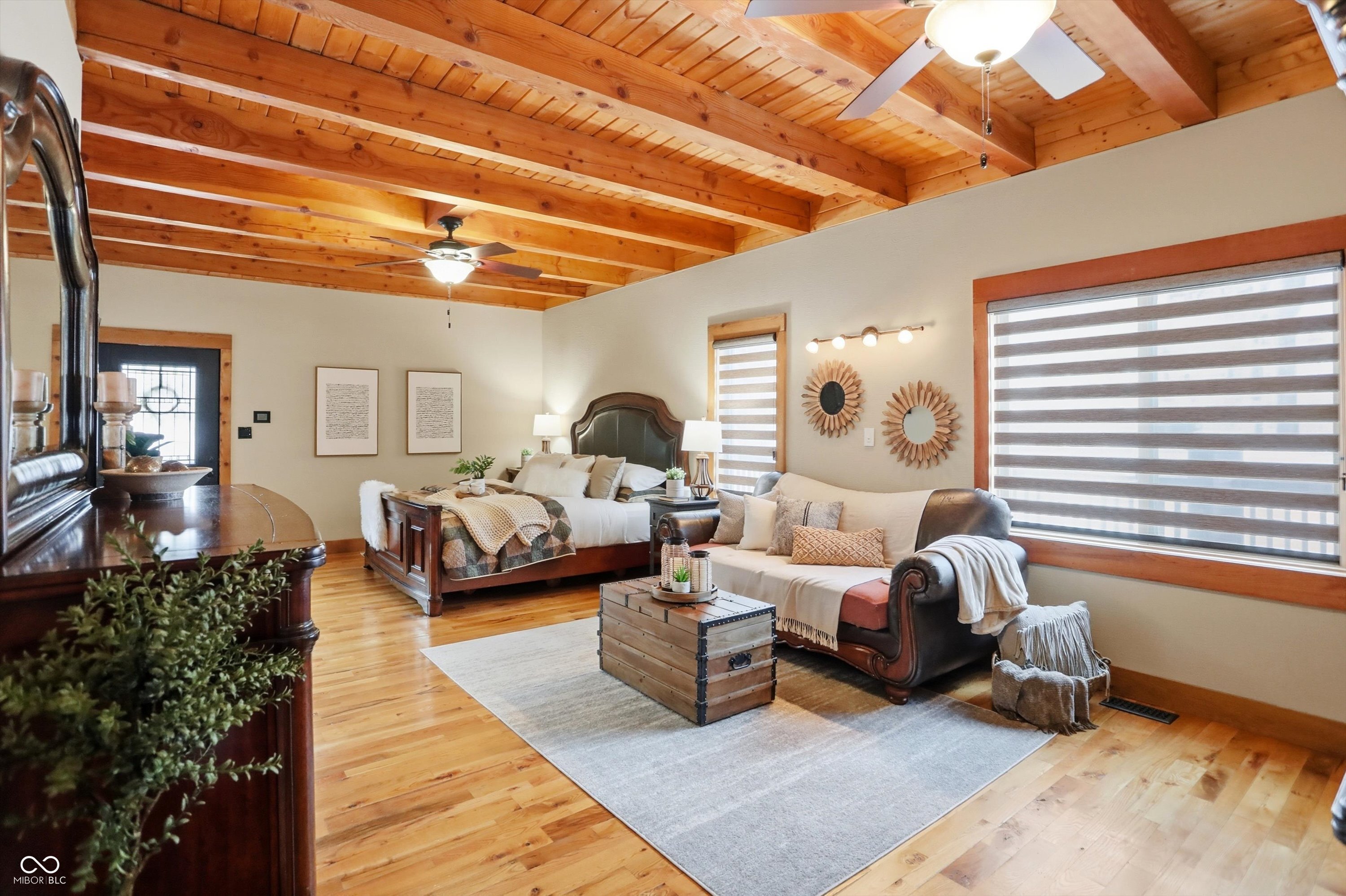 Unionville, Indiana, 47468, United States, 5 Bedrooms Bedrooms, ,5 BathroomsBathrooms,Residential,For Sale,1975333