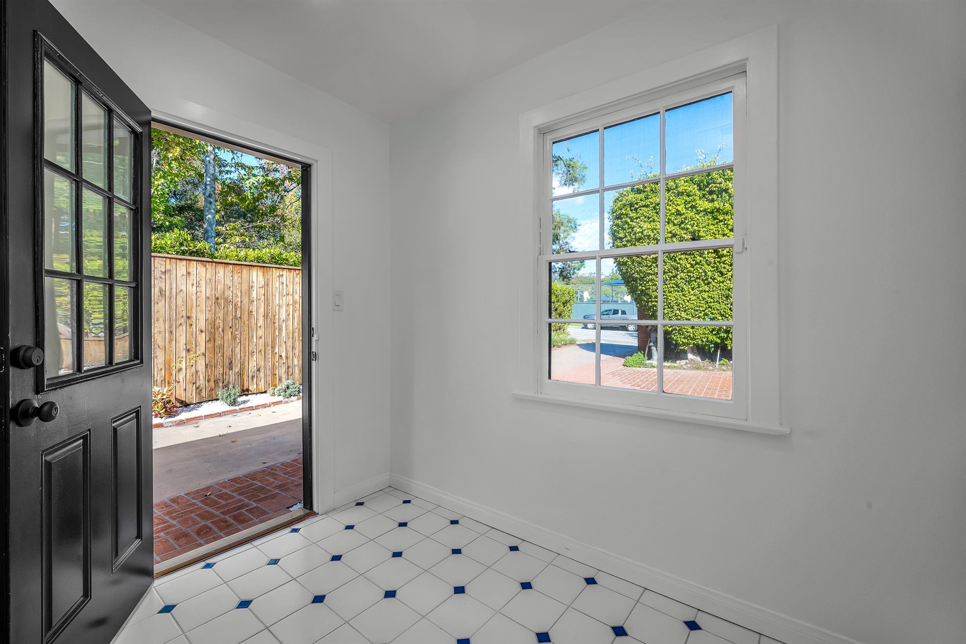  629 N Rexford Dr - 物件實景