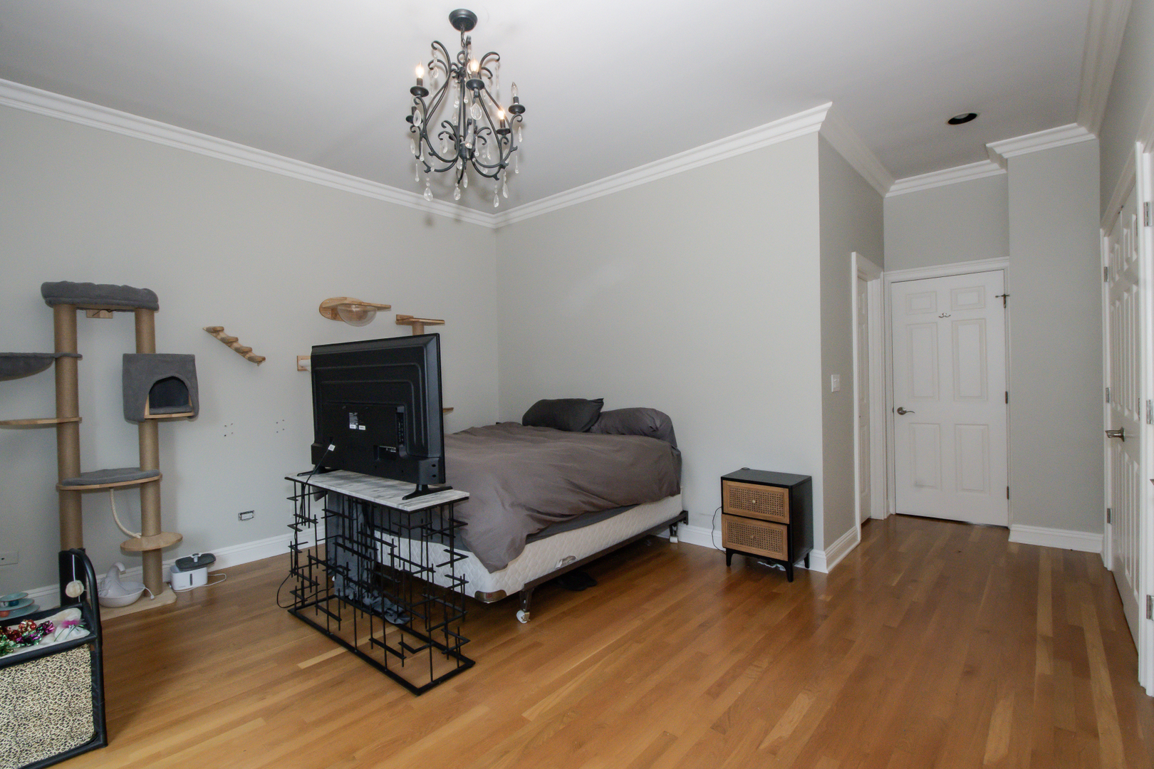 Chicago, Illinois, 60610, United States, 3 Bedrooms Bedrooms, ,3 BathroomsBathrooms,Residential,For Sale,1977363