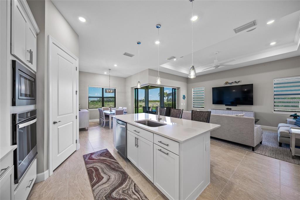Nokomis, Florida, 34275, United States, 3 Bedrooms Bedrooms, ,2 BathroomsBathrooms,Residential,For Sale,1829578