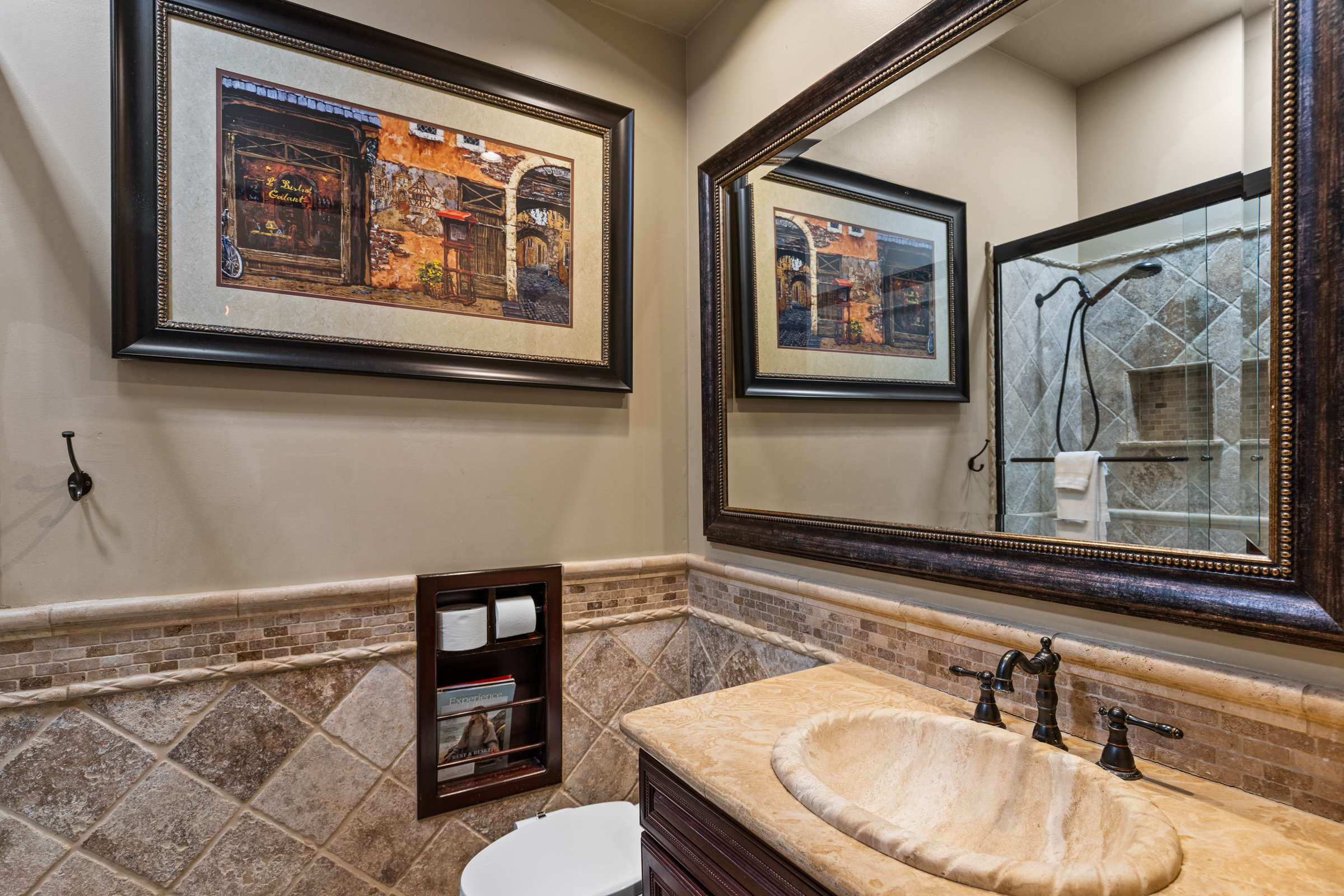 Tempe, Arizona, 85284, United States, 5 Bedrooms Bedrooms, ,3 BathroomsBathrooms,Residential,For Sale,1989924