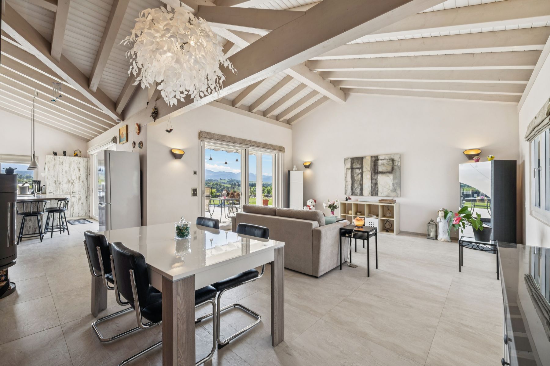  Contemporary luxury villa with large garden and unobstructed view - 物件實景