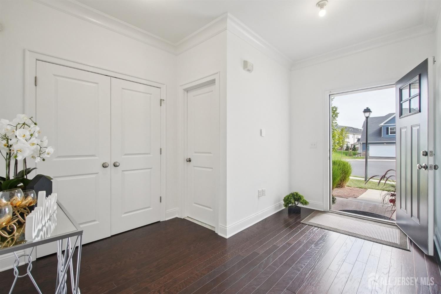 Franklin Twsp, New Jersey, 08873, United States, 2 Bedrooms Bedrooms, ,3 BathroomsBathrooms,Residential,For Sale,2003285