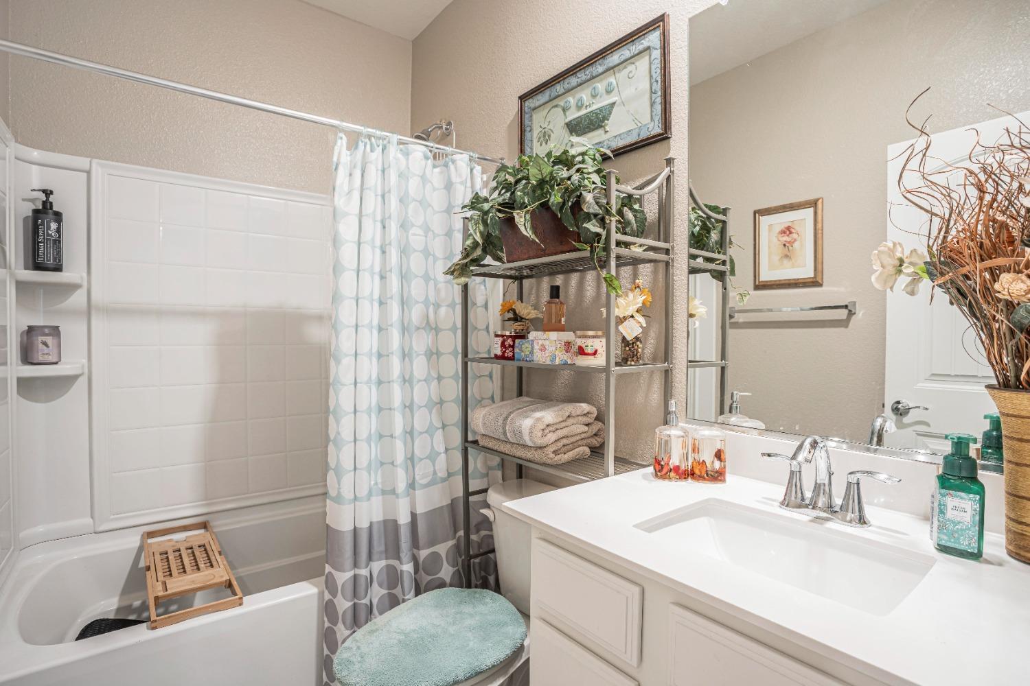 Sacramento, California, 95834, United States, 3 Bedrooms Bedrooms, ,3 BathroomsBathrooms,Residential,For Sale,1896933