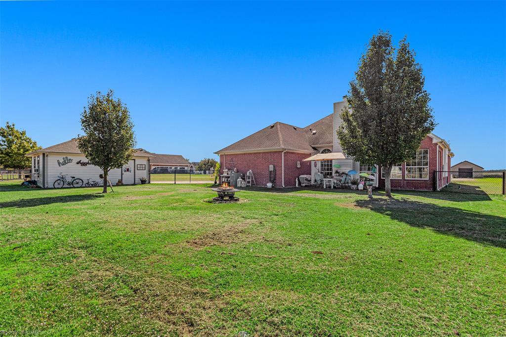 Van Alstyne, Texas, 75495, United States, 4 Bedrooms Bedrooms, ,2 BathroomsBathrooms,Residential,For Sale,1965564