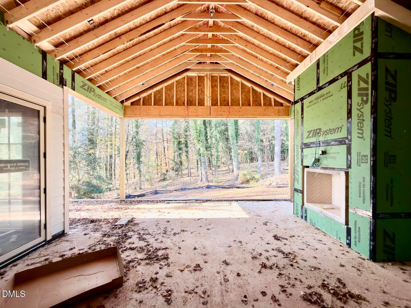 Raleigh, North Carolina, 27609, United States, 5 Bedrooms Bedrooms, ,7 BathroomsBathrooms,Residential,For Sale,1997478