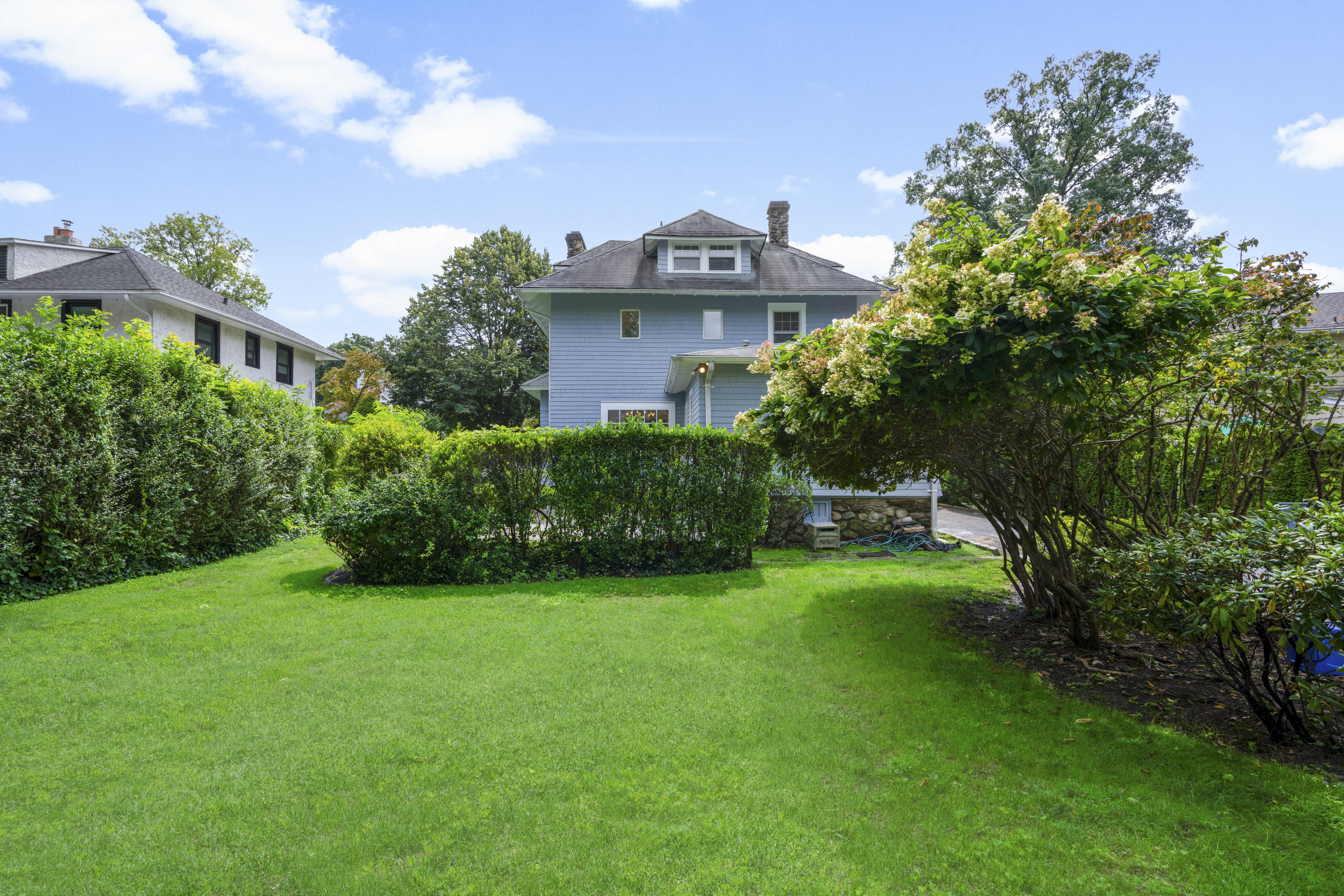  Charming Larchmont Village Colonial - 物件實景