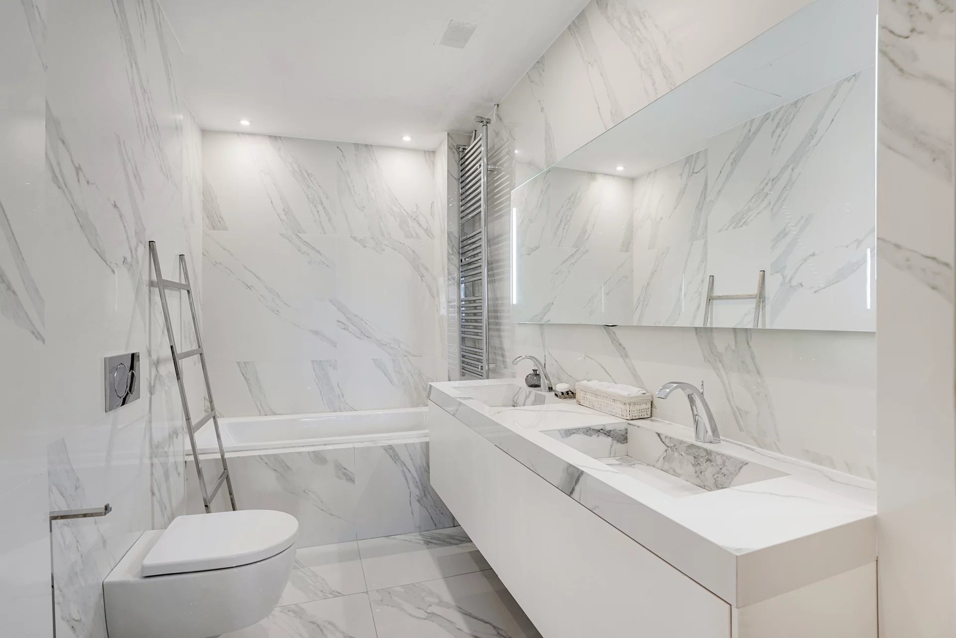 Paris 8th, Île-de-France, 75008, FR, 4 Bedrooms Bedrooms, ,2 BathroomsBathrooms,Residential,For Sale,1669090