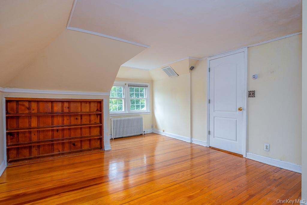 Nanuet, New York, 10954, United States, 3 Bedrooms Bedrooms, ,2 BathroomsBathrooms,Residential,For Sale,1942137
