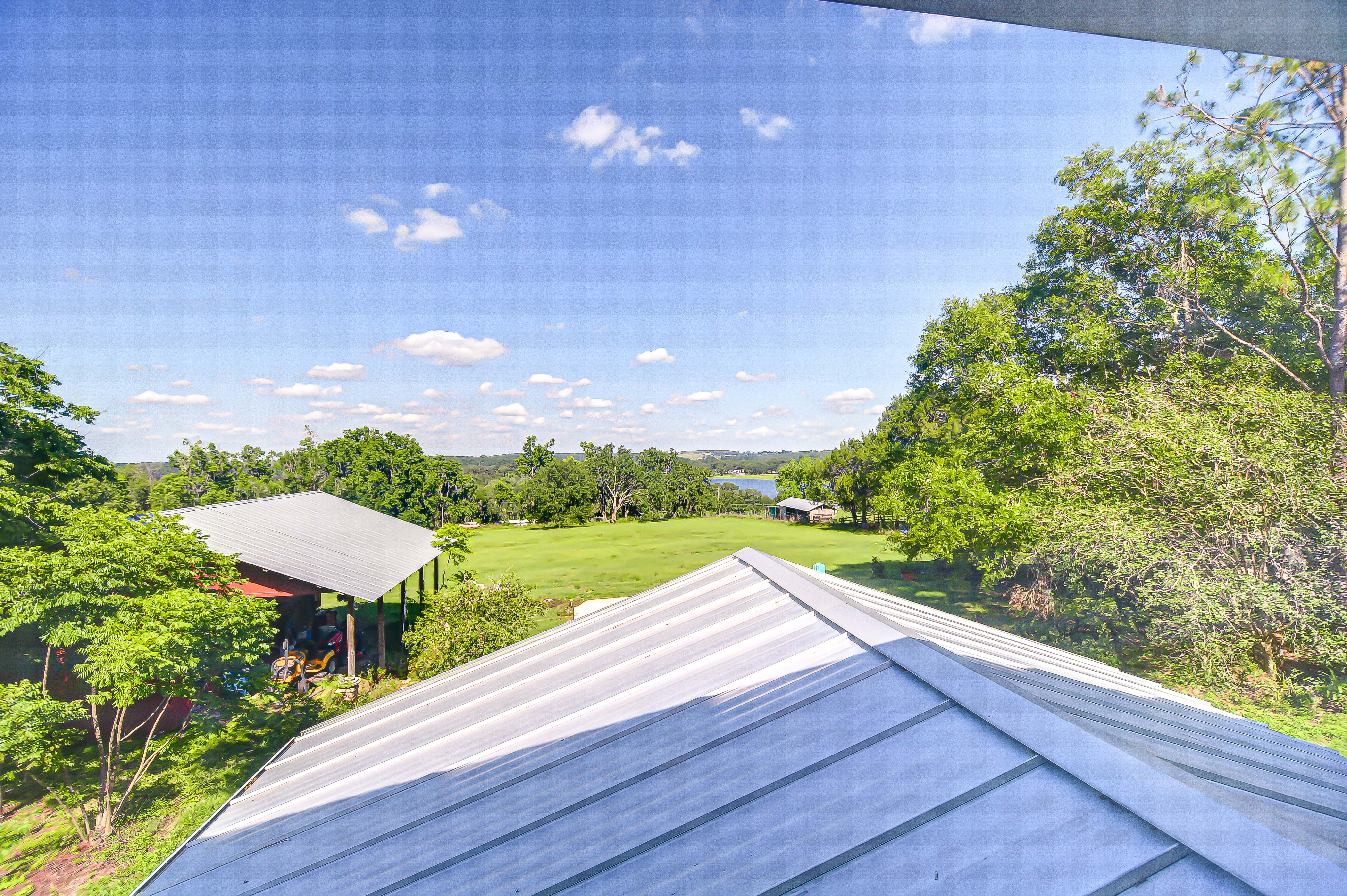 Dade City, Florida, 33523, United States, 4 Bedrooms Bedrooms, ,3 BathroomsBathrooms,Residential,For Sale,1873323