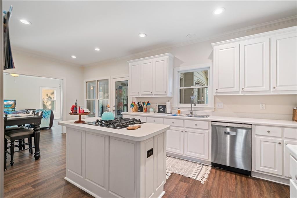 Loganville, Georgia, 30052, United States, 4 Bedrooms Bedrooms, ,4 BathroomsBathrooms,Residential,For Sale,2007838