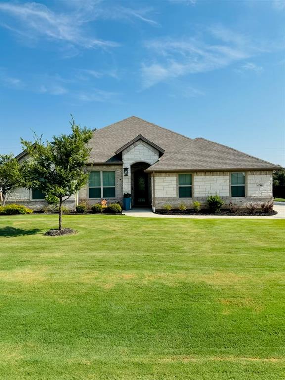 Granbury, Texas, 76049, United States, 4 Bedrooms Bedrooms, ,2 BathroomsBathrooms,Residential,For Sale,1983428