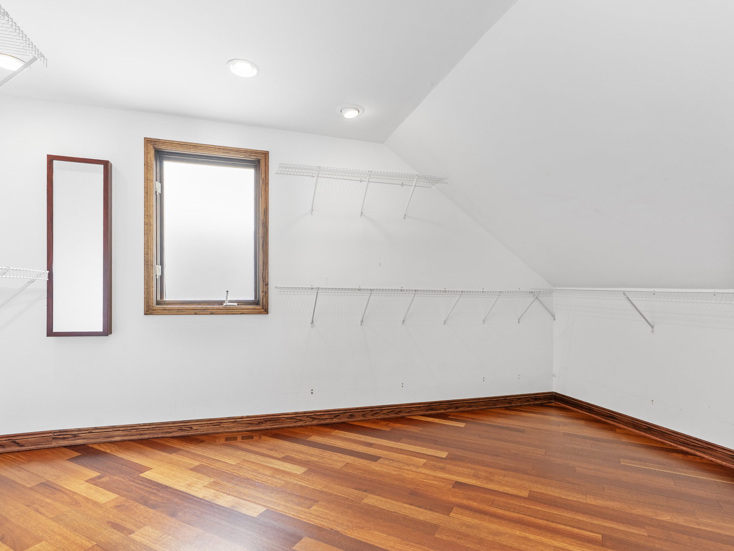 Frankfort, Illinois, 60423, United States, 8 Bedrooms Bedrooms, ,7 BathroomsBathrooms,Residential,For Sale,1911769