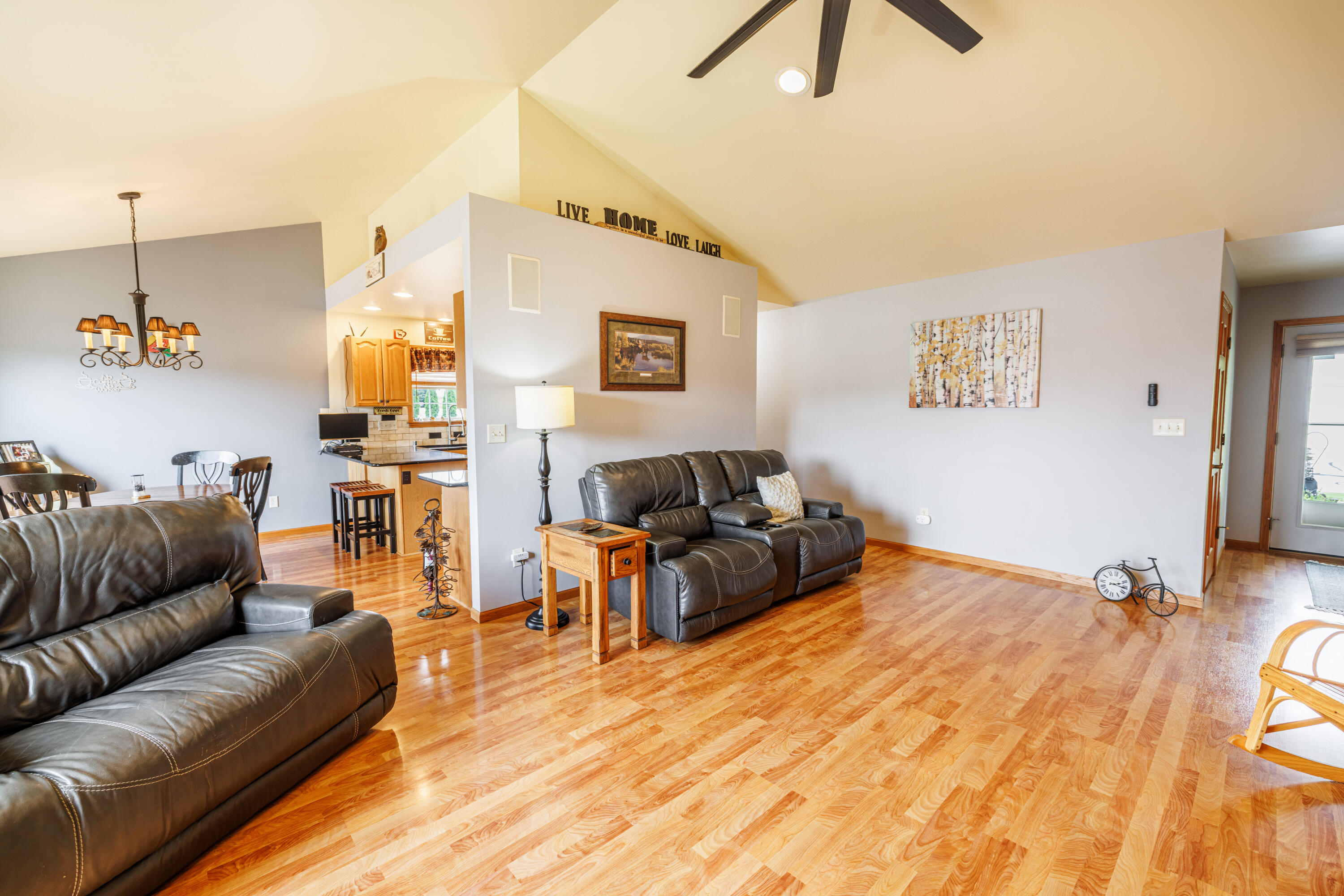 Theresa, Wisconsin, 53091, United States, 4 Bedrooms Bedrooms, ,4 BathroomsBathrooms,Residential,For Sale,1927887