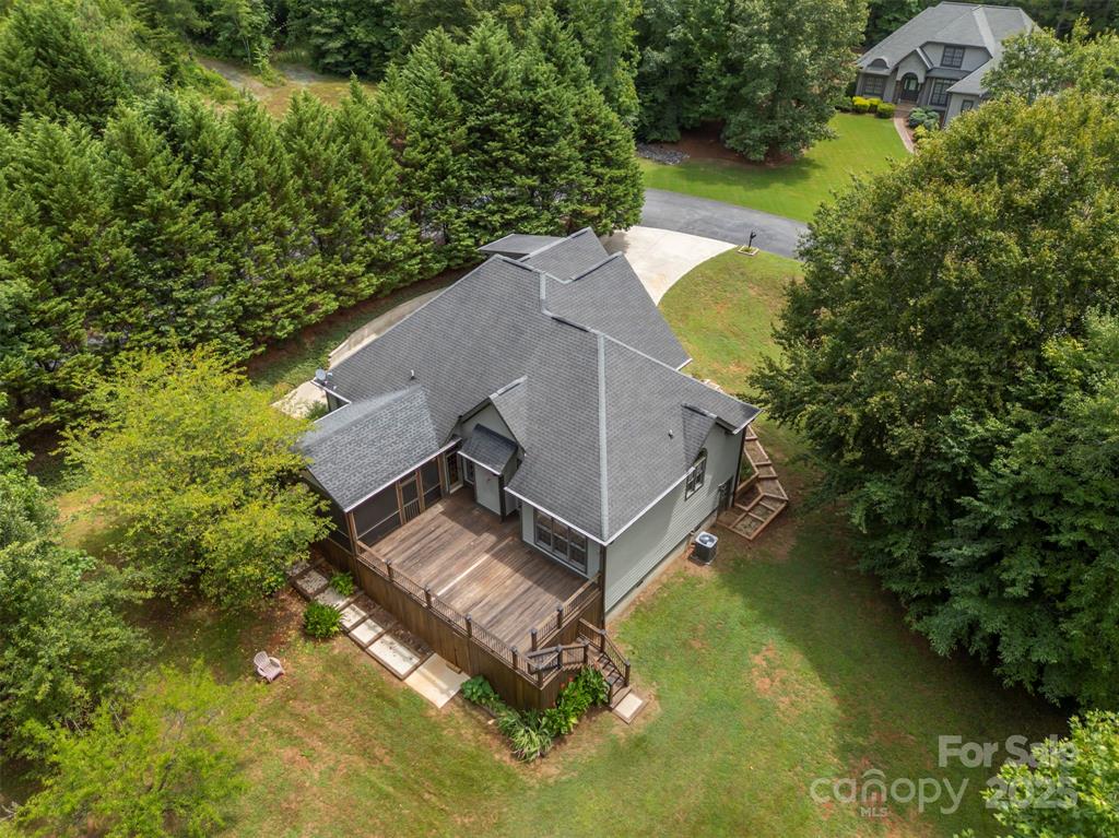 Tryon, North Carolina, 28782, United States, 4 Bedrooms Bedrooms, ,3 BathroomsBathrooms,Residential,For Sale,1890231