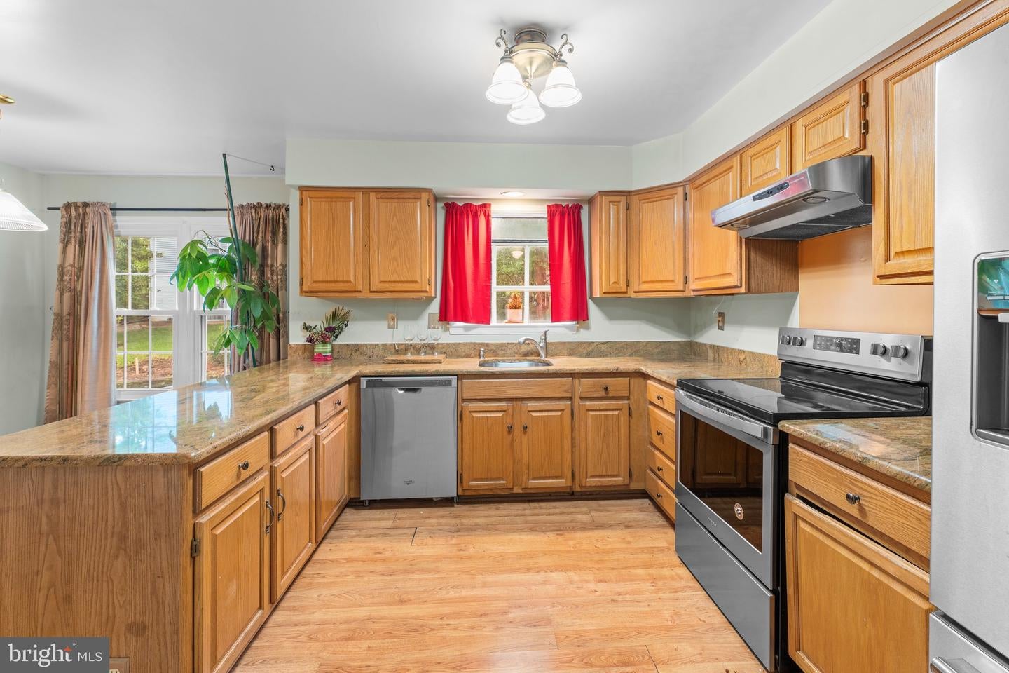 BOWIE, Maryland, 20720, United States, 4 Bedrooms Bedrooms, ,4 BathroomsBathrooms,Residential,For Sale,1897173