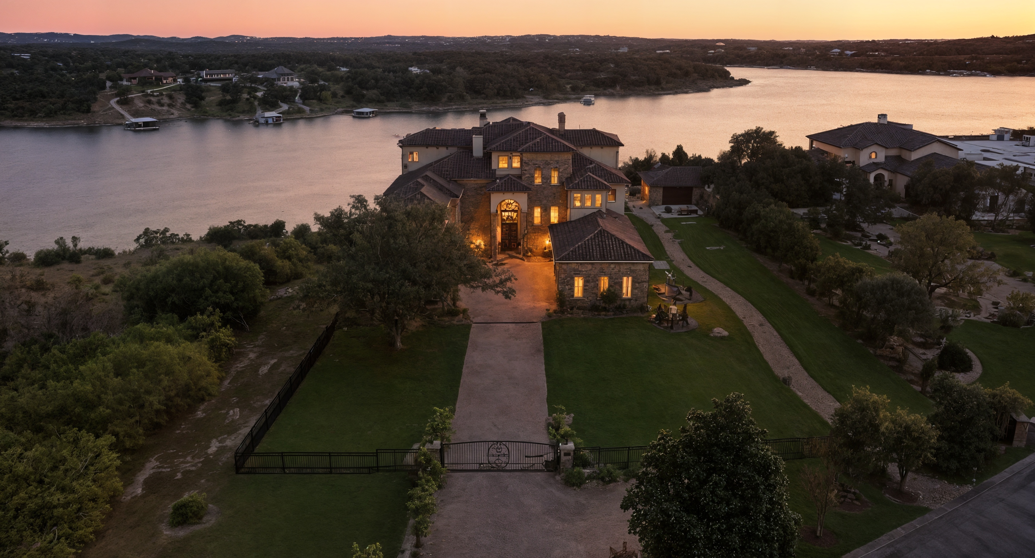 Lake Travis Estate - 物件實景