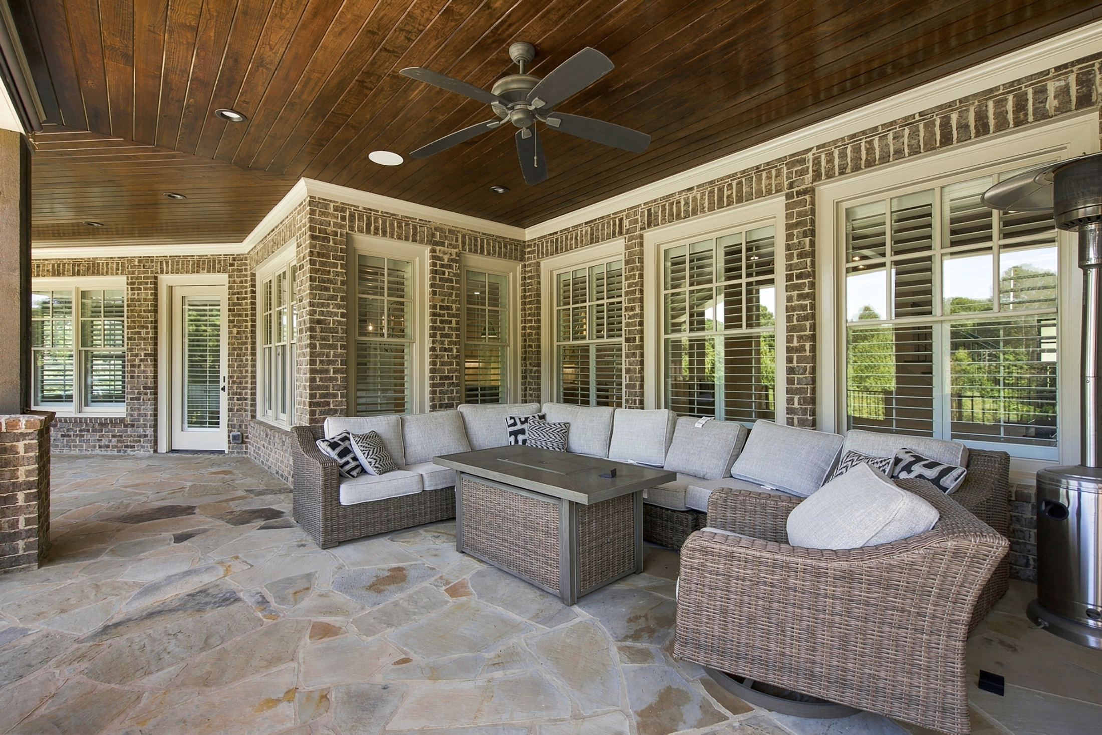  Extraordinary Estate in Prestigious Gated The Manor Golf and Country Club - 物件實景