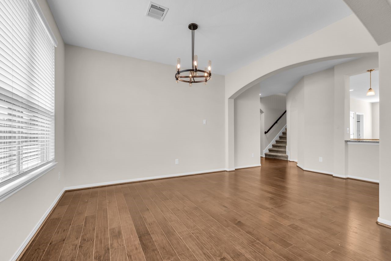 Conroe, Texas, 77384, United States, 4 Bedrooms Bedrooms, ,4 BathroomsBathrooms,Residential,For Sale,1995789