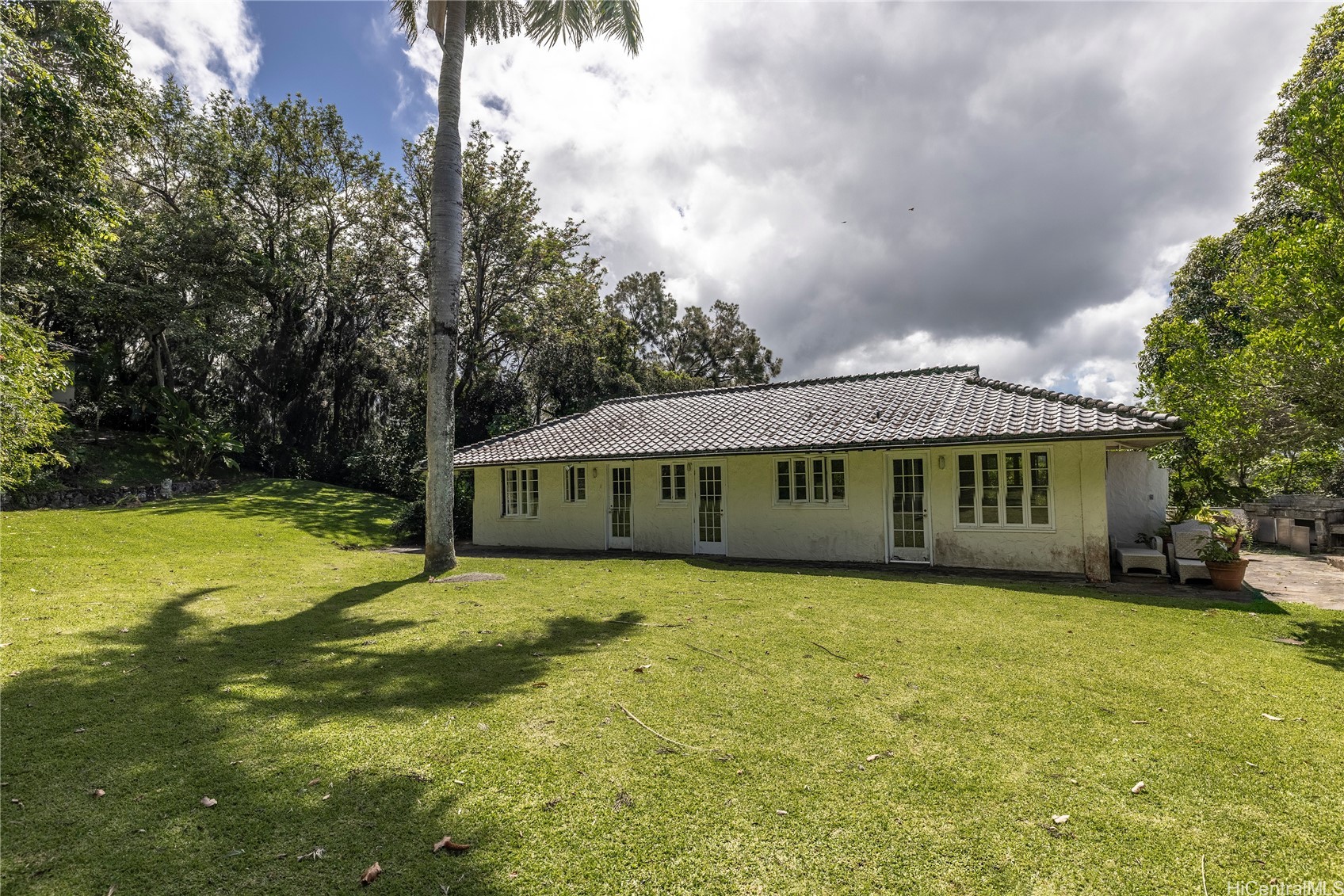 Honolulu, Hawaii, 96822, United States, 6 Bedrooms Bedrooms, ,6 BathroomsBathrooms,Residential,For Sale,1839855