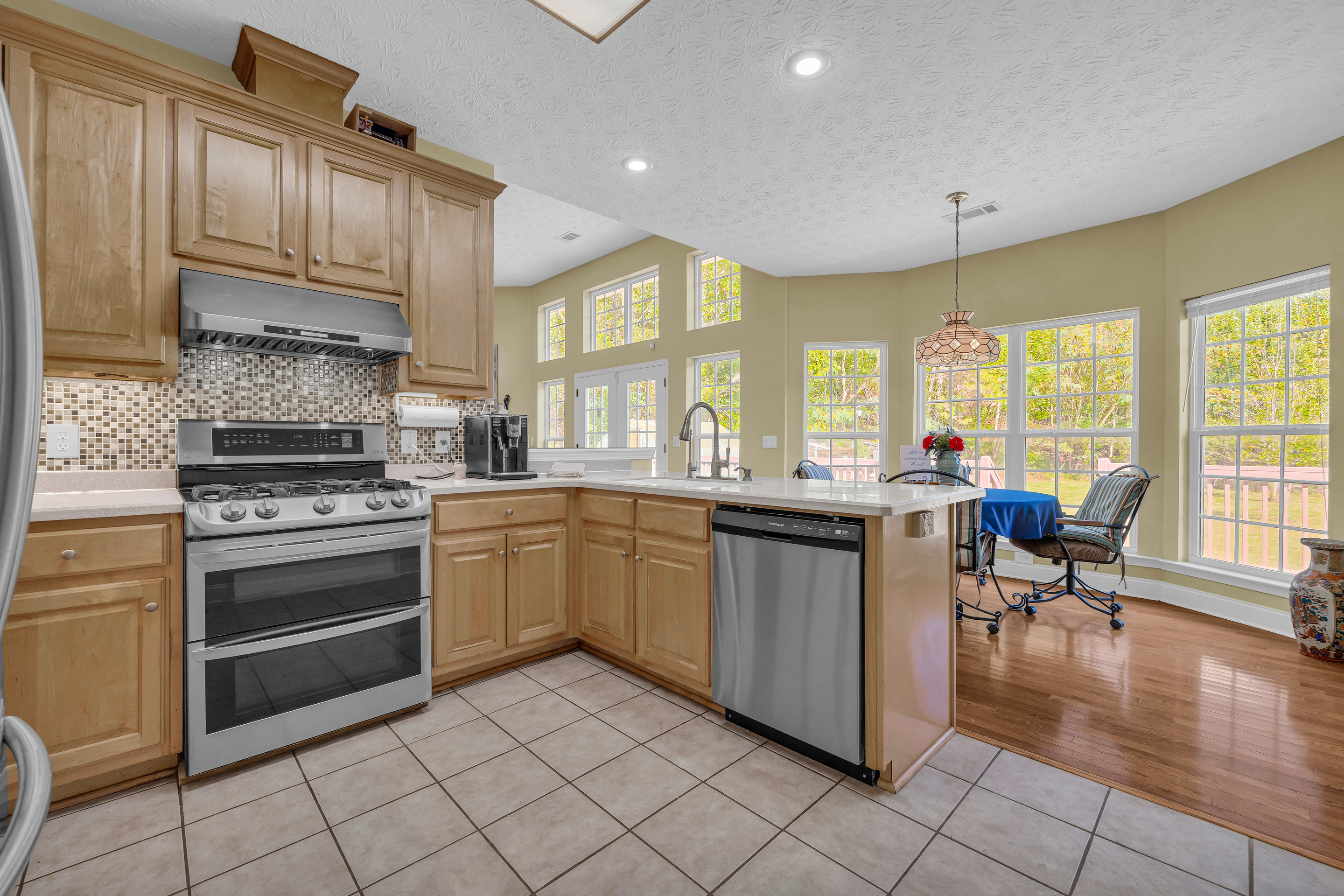 Cleveland, Georgia, 30528, United States, 3 Bedrooms Bedrooms, ,2 BathroomsBathrooms,Residential,For Sale,1979350