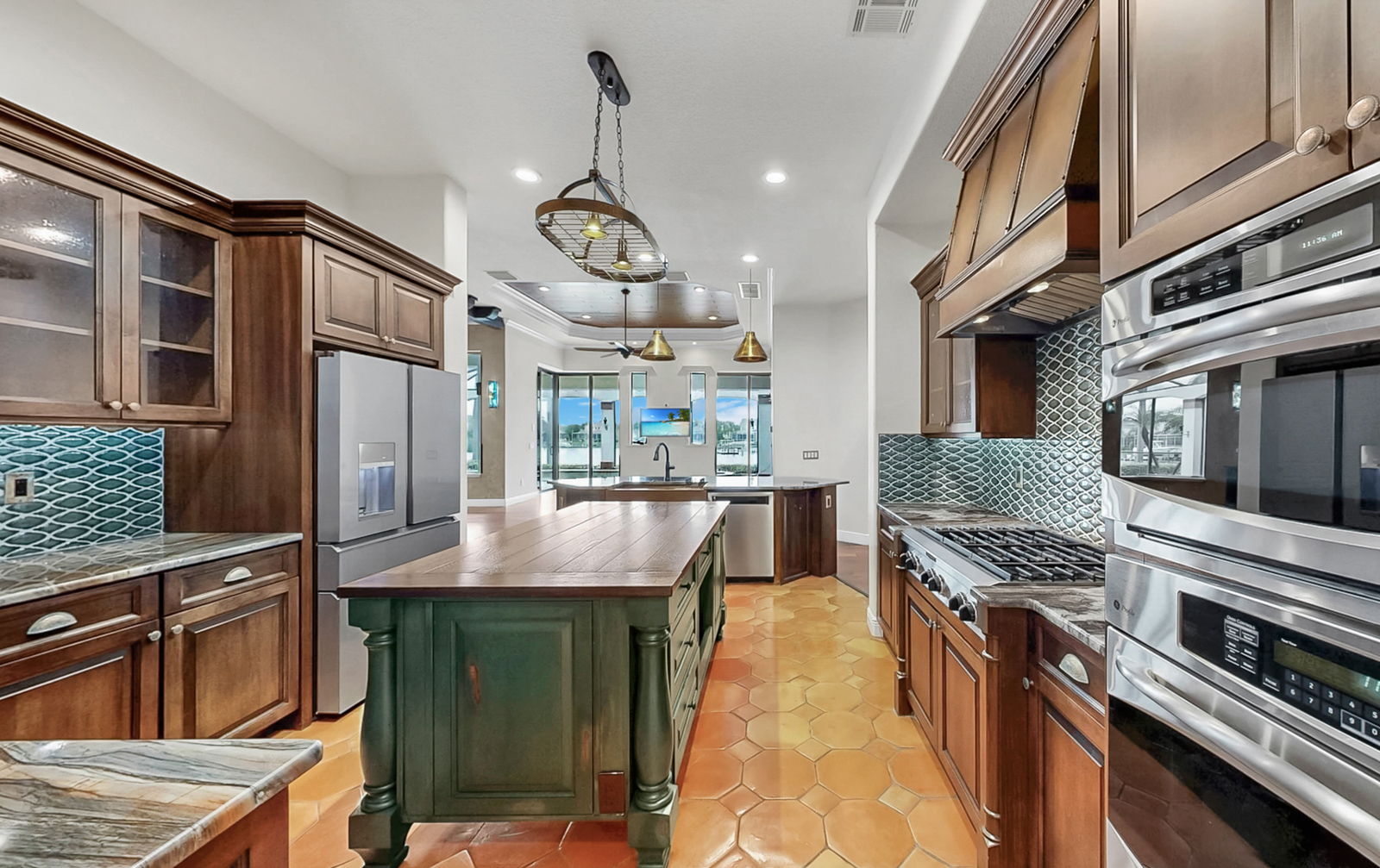 Apollo Beach, Florida, 33572, United States, 4 Bedrooms Bedrooms, ,5 BathroomsBathrooms,Residential,For Sale,1983999