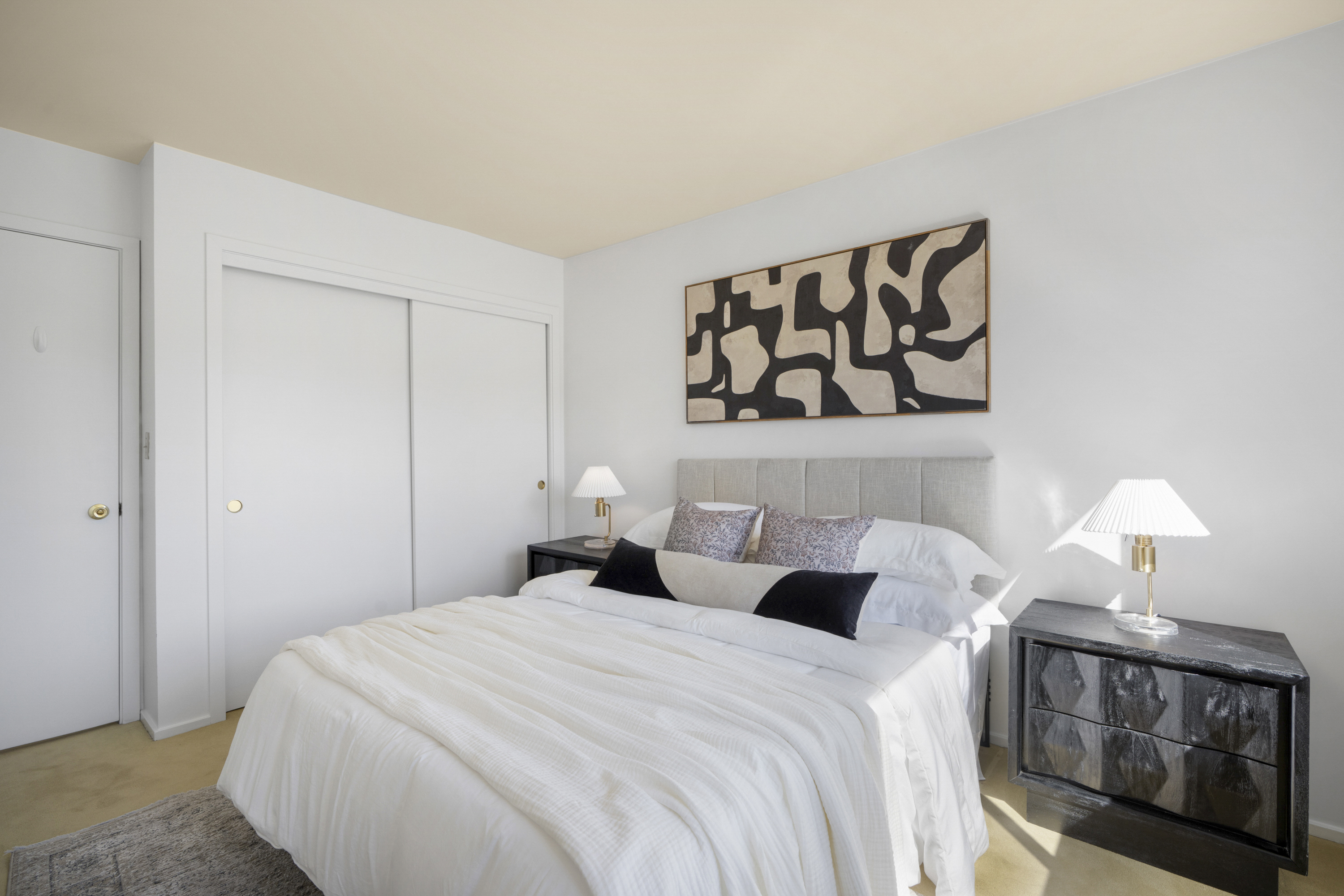  Water Views in Hudson Watch - 物件實景