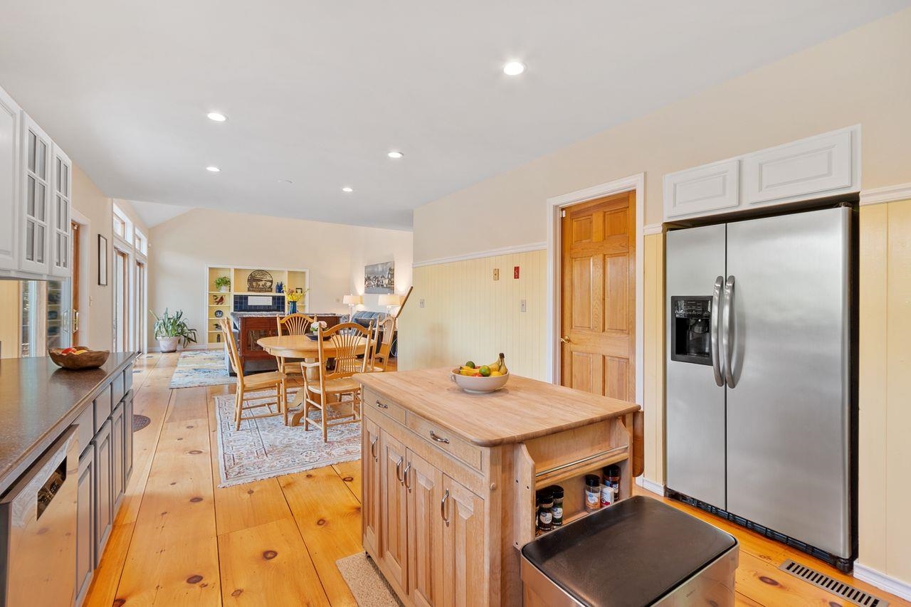 Nottingham, New Hampshire, 03290, United States, 3 Bedrooms Bedrooms, ,Residential,For Sale,1866436
