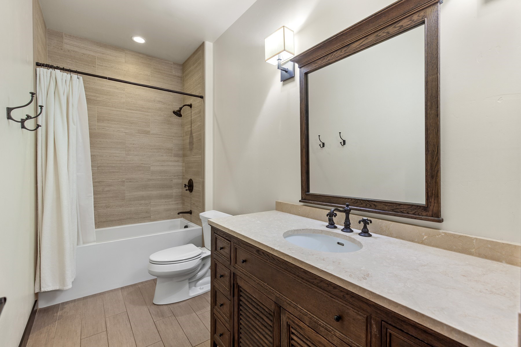  Rare Shop & Home in Forest Ridge - 物件實景