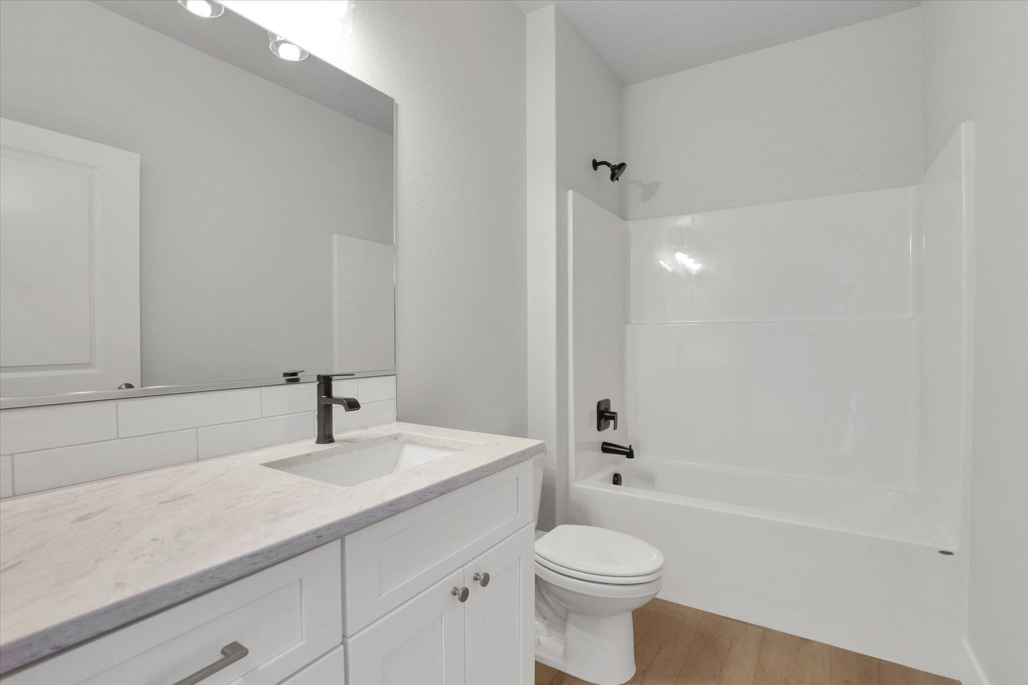 Deer Park, Washington, 99006, United States, 3 Bedrooms Bedrooms, ,2 BathroomsBathrooms,Residential,For Sale,1684310