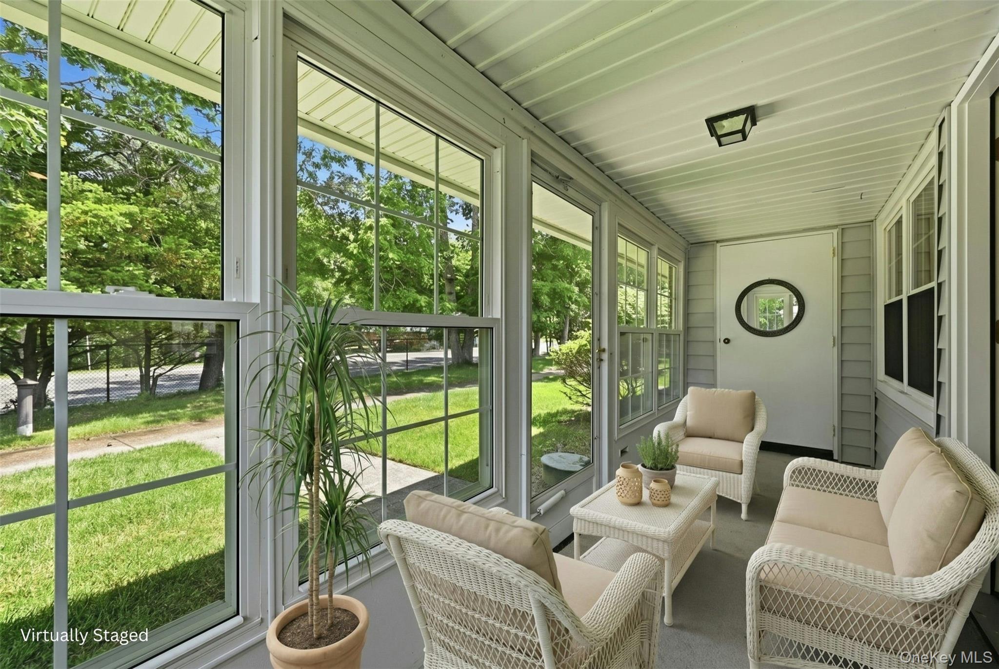  133 Eastbourne Court, Ridge, NY, 11961 - 物件實景