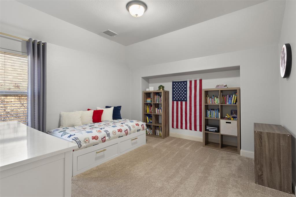 Lantana, Texas, 76226, United States, 4 Bedrooms Bedrooms, ,4 BathroomsBathrooms,Residential,For Sale,2010327