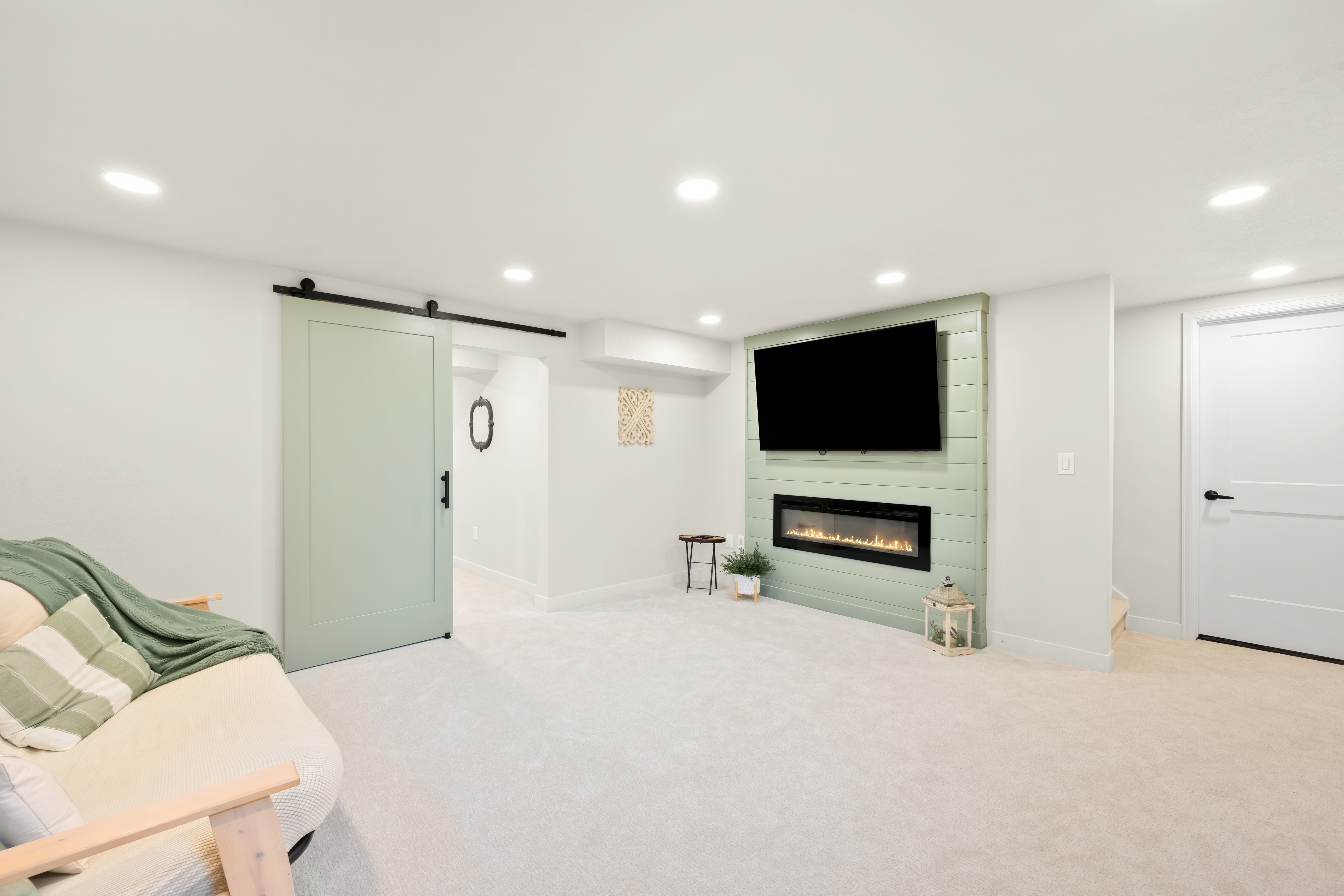  Beautifully Maintained Home in the Highly Desired Columbine Knolls Neighborhood - 物件實景