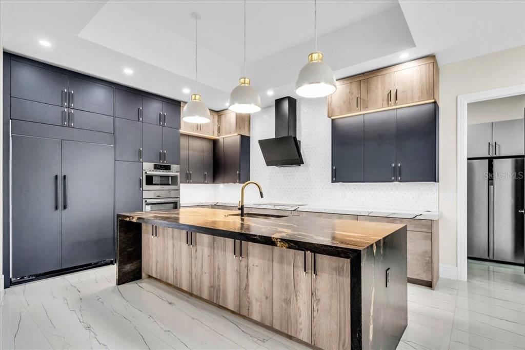 Nokomis, Florida, 34275, United States, 4 Bedrooms Bedrooms, ,5 BathroomsBathrooms,Residential,For Sale,1989128