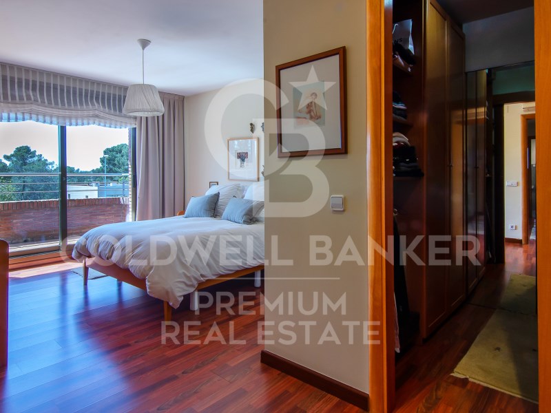 Cerdanyola del Vallès, Catalonia, ES, 5 Bedrooms Bedrooms, ,3 BathroomsBathrooms,Residential,For Sale,1610457
