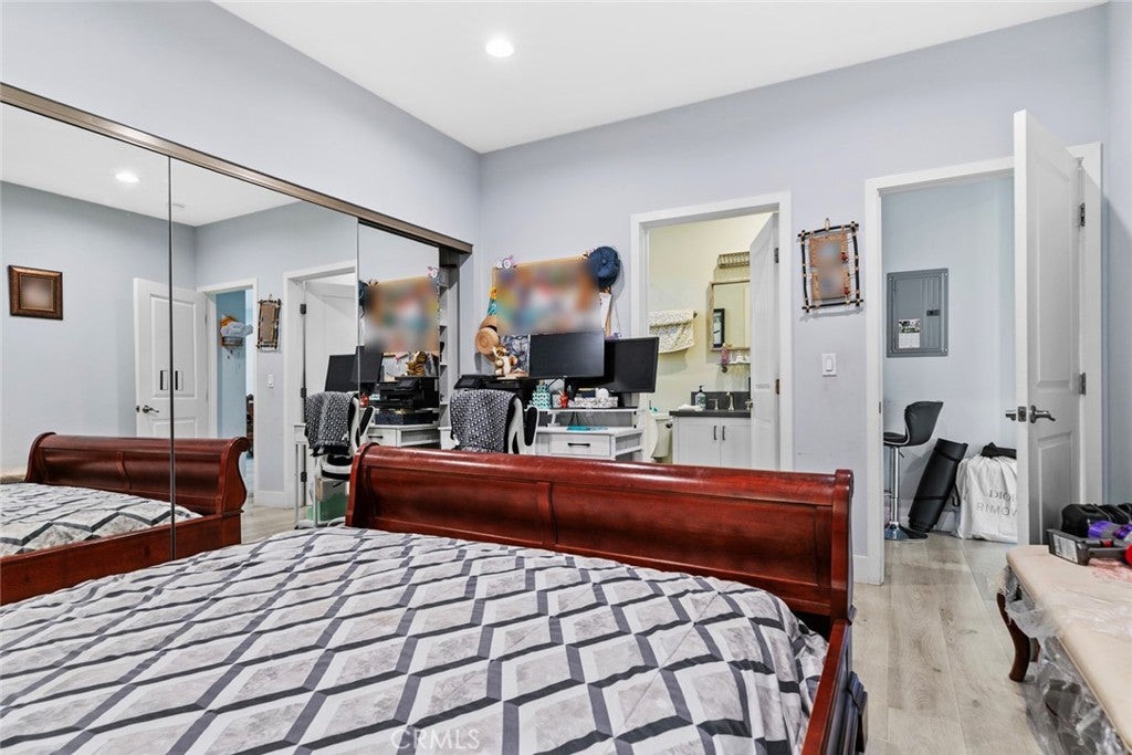 Sun Valley, California, 91352, United States, 5 Bedrooms Bedrooms, ,3 BathroomsBathrooms,Residential,For Sale,1987876