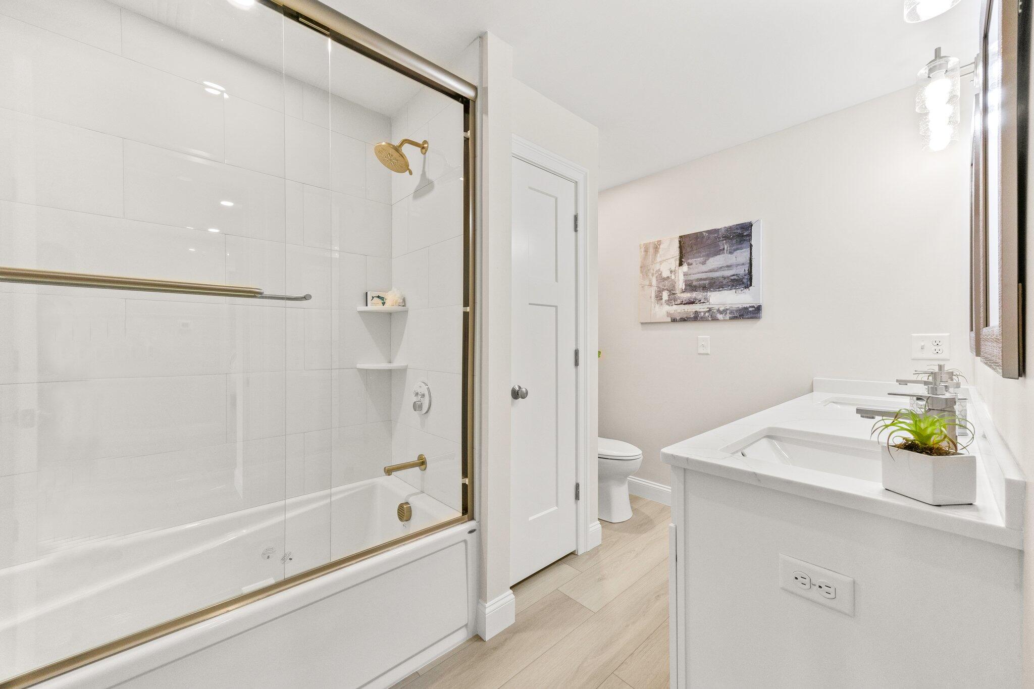 Sagamore Beach, Massachusetts, 02562, United States, 2 Bedrooms Bedrooms, ,2 BathroomsBathrooms,Residential,For Sale,1877574