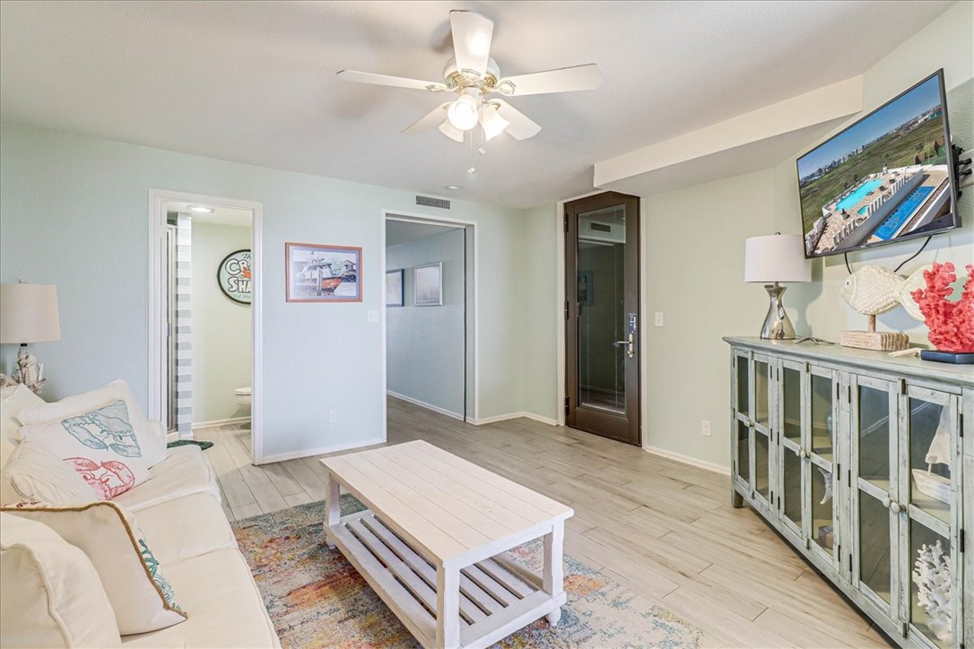 720 Access Road 1-A 813, Port Aransas, Texas, 78373, United States, 2 Bedrooms Bedrooms, ,3 BathroomsBathrooms,Residential,For Sale,720 Access Road 1-A 813,1673422