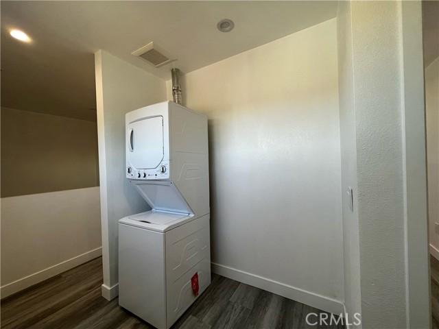LA, California, 90008, United States, 5 Bedrooms Bedrooms, ,4 BathroomsBathrooms,Residential,For Sale,2023557
