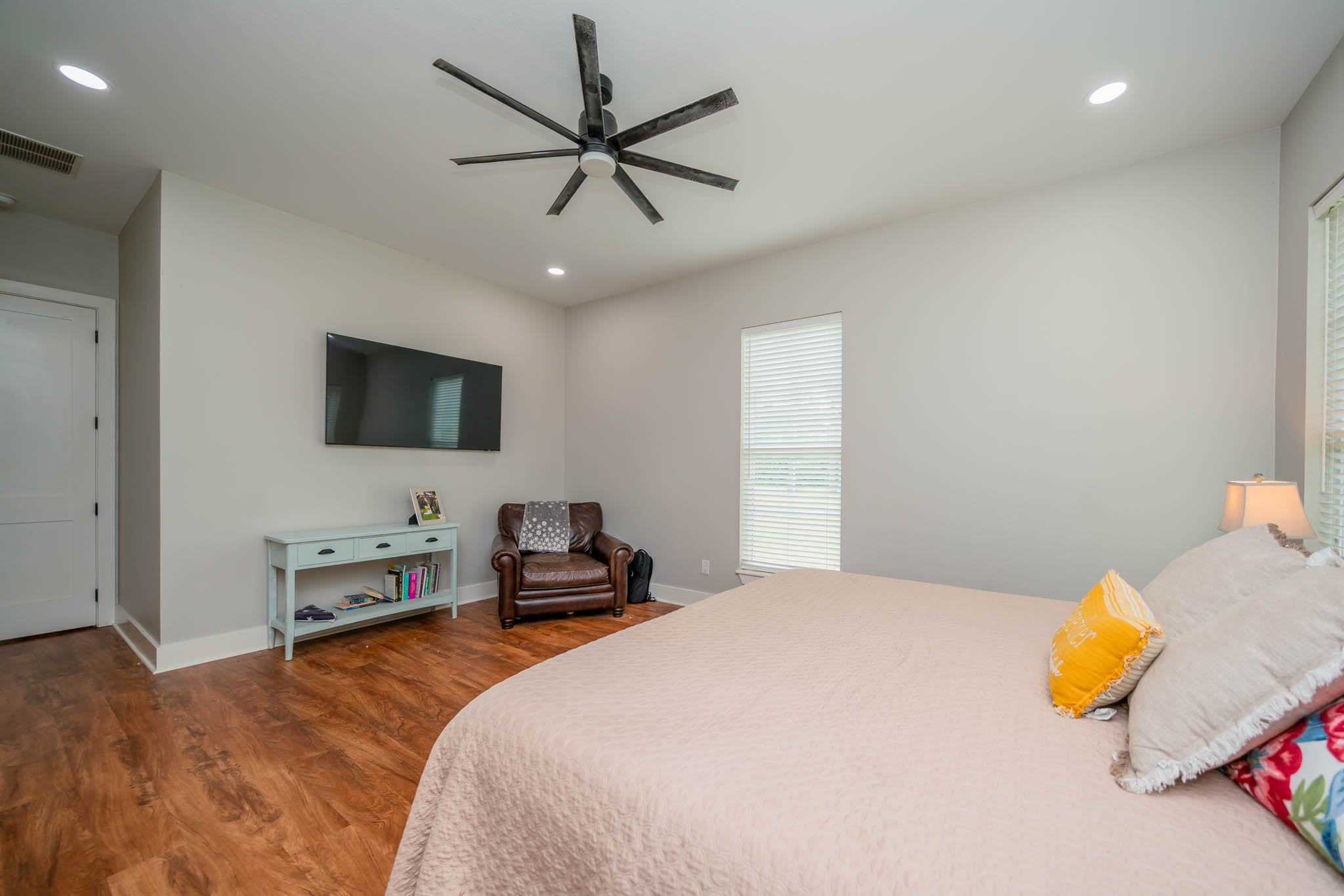 Jacksonville, Texas, 75766, United States, 4 Bedrooms Bedrooms, ,3 BathroomsBathrooms,Residential,For Sale,1978042