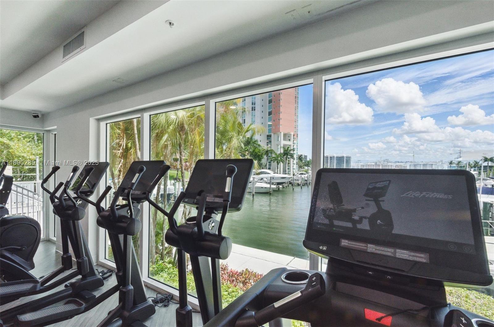 Aventura, Florida, 33180, United States, 3 Bedrooms Bedrooms, ,3 BathroomsBathrooms,Residential,For Sale,1961419