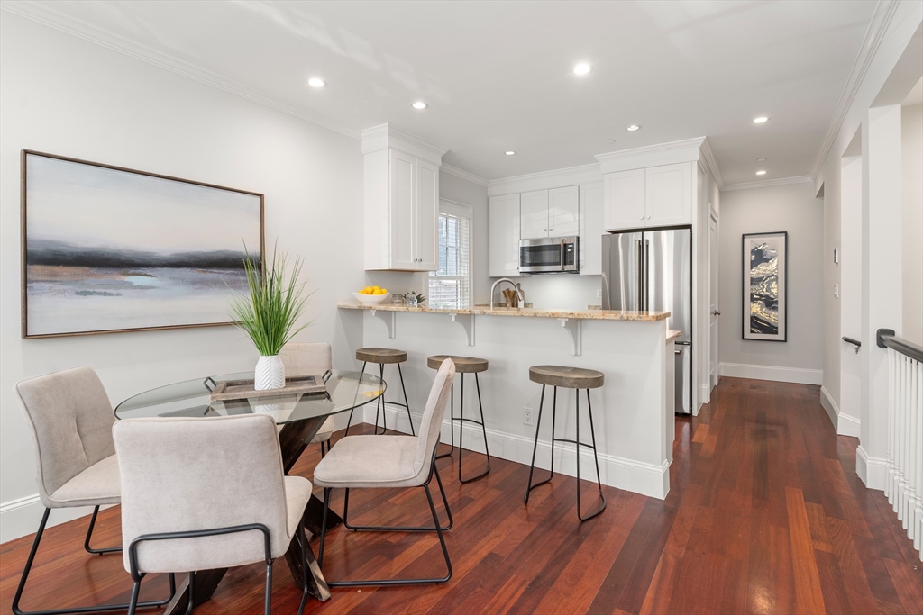 Cambridge, Massachusetts, 02139, United States, 4 Bedrooms Bedrooms, ,3 BathroomsBathrooms,Residential,For Sale,1939479