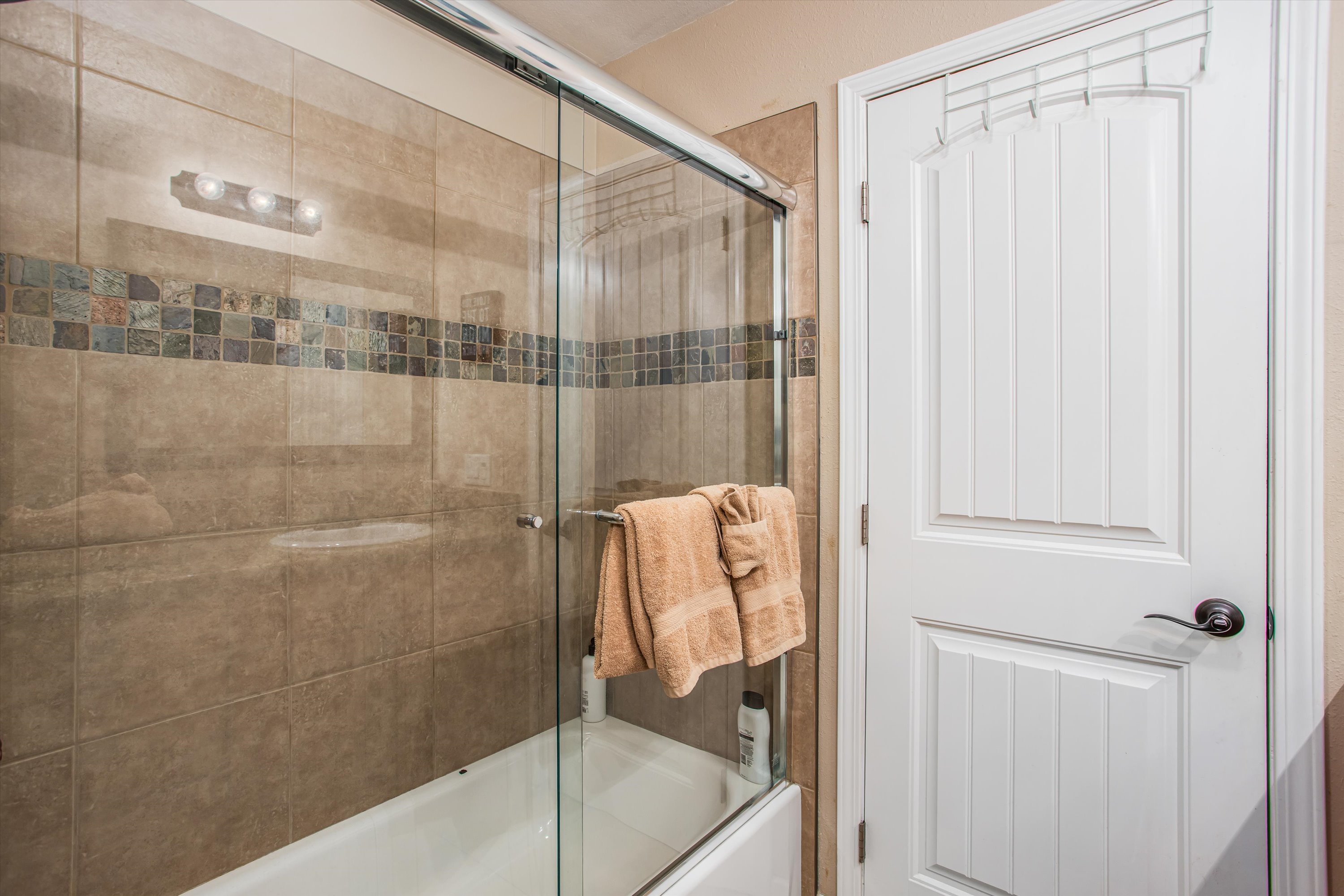 Sugarloaf, California, 92386, United States, 4 Bedrooms Bedrooms, ,2 BathroomsBathrooms,Residential,For Sale,1848559