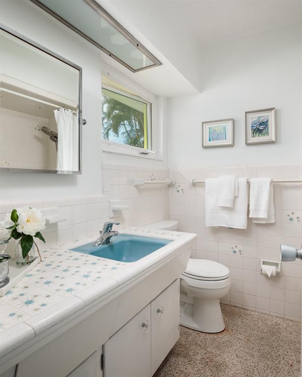 St Petersburg, Florida, 33705, United States, 3 Bedrooms Bedrooms, ,4 BathroomsBathrooms,Residential,For Sale,1793107